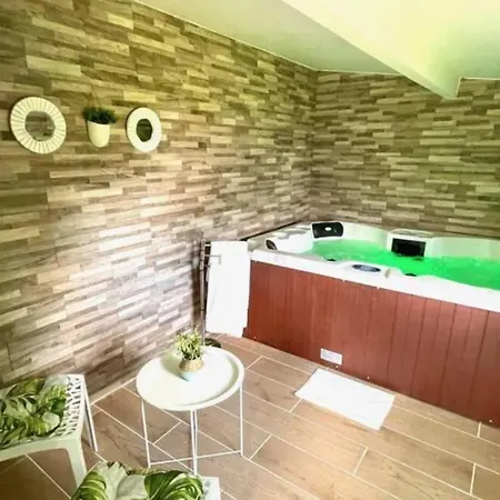 빌라 Family Home, Sauna & *