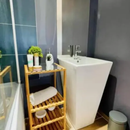 וילה Family Home, Sauna &