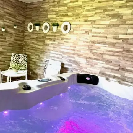 Family Home, Sauna &